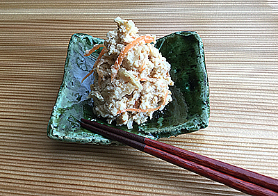 弓立窯 織部小皿に
